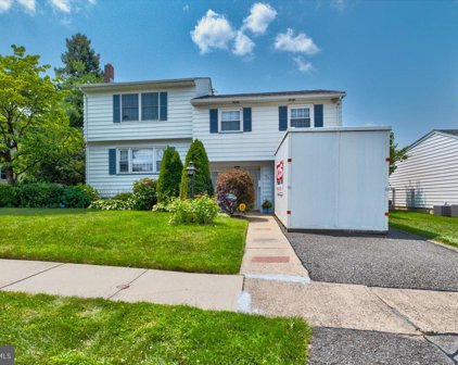 137 Abbe Ln, Clifton