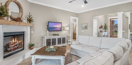 102 Mill Pond Cove, Freeport