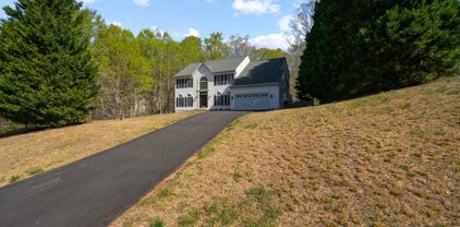 8016 Knightshayes Dr, Manassas