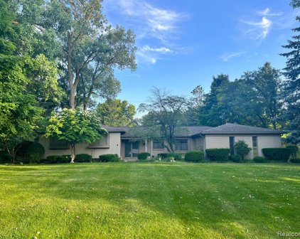 1168 ASHOVER, Bloomfield Twp