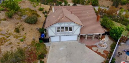 18100 Guildford Lane, Porter Ranch