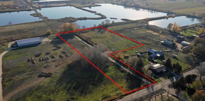 2407 Schiller Rd, Emmett