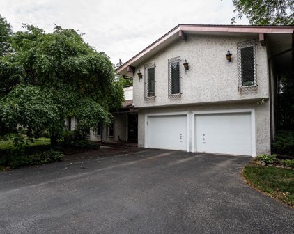 14975 San Raphael Drive, Brookfield