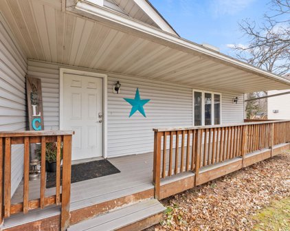 6191 Albert Lane, North Branch