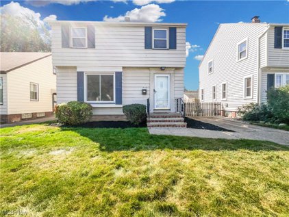 8309 Pelham Drive, Parma