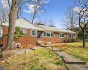 802 Ridge Pl, Falls Church image