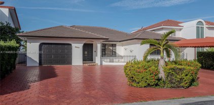 5860 W 3rd Ln, Hialeah