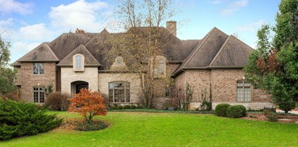 38W387 Clubhouse Drive, St. Charles