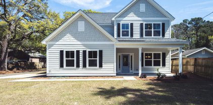 302 Woodland Shores Road, Charleston