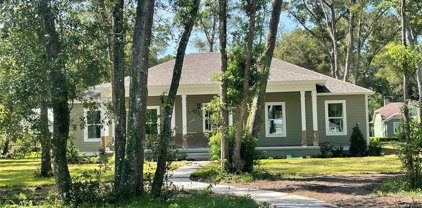 427 W Main Street, Lake Helen
