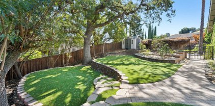 96 Colton Ln, Martinez
