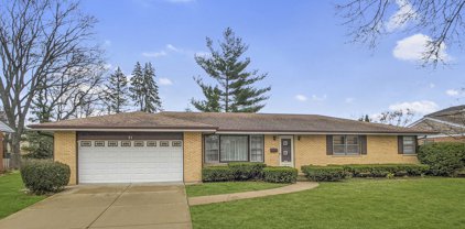 31 N Wilshire Lane, Arlington Heights