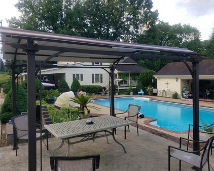 101 Timberlake Dr, Springfield