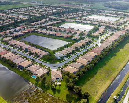 9740 Dovetree Isle Dr, Boynton Beach