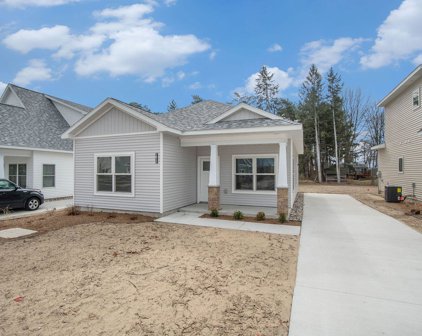 1812 Robinson Street, Grand Haven