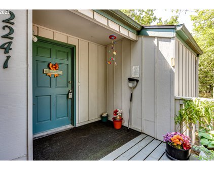 2241 HAWKINS LN, Eugene
