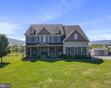 9763 Blue Spring Road, Mercersburg