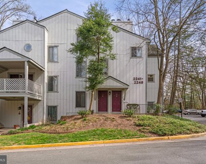 2241 Hunters Run Drive, Reston
