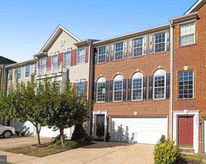 8277 Shannons Landing Way, Lorton