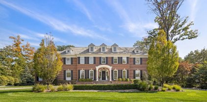 48 Fox Hedge Rd, Saddle River Boro
