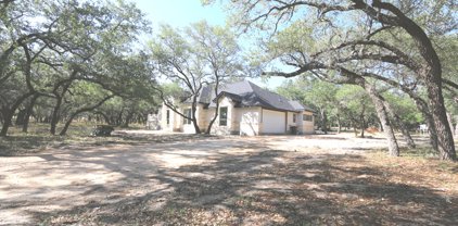 323 Governors Dr, Floresville