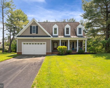 510 W Country Club Dr, Purcellville
