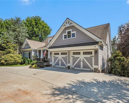202 Towne Overlook Drive, Canton