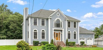 26 Brundrett Ave, Andover