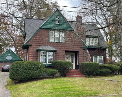 114 Garden Street, Needham
