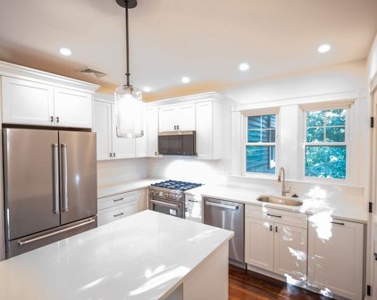 74 Eliot Unit 2, Milton