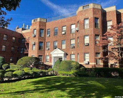 2 Herrick Drive Unit #3J, Lawrence