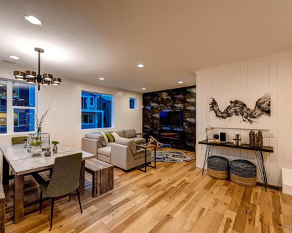 27635 E 1st Place, Aurora