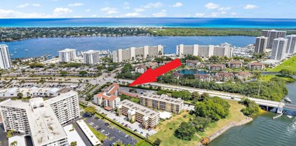300 Golfview Road Unit #105, North Palm Beach