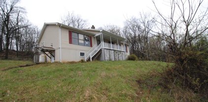 1742 Back Mountain Rd, Winchester