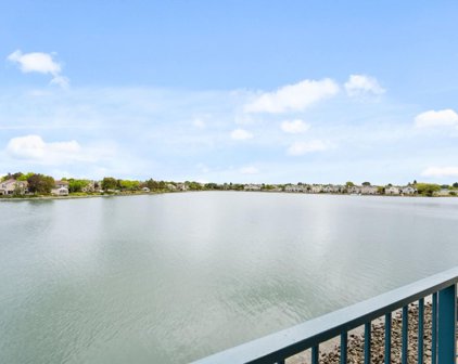 300 Baltic CIR 322, Redwood City