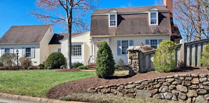 201 Saint James Place, Lynchburg