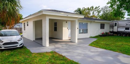 2681 Sw 8th St, Fort Lauderdale