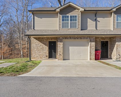 135 Country Ln Unit #301, Clarksville