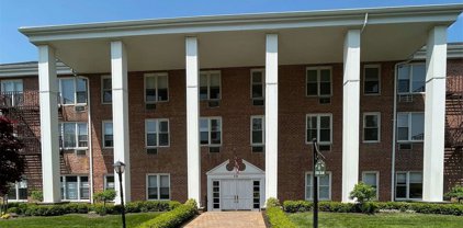 55 Lenox Road Unit #3U, Rockville Centre