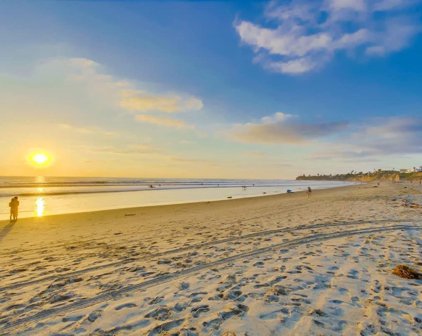 4667 Ocean Blvd Unit 404, Pacific Beach/Mission Beach