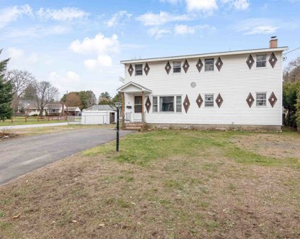 18 Perry Drive, Essex