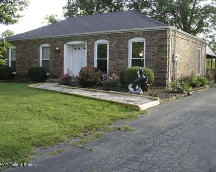 6300 Oaklea Dr, Crestwood
