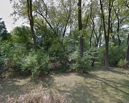 216 Donmor Drive, Bloomingdale