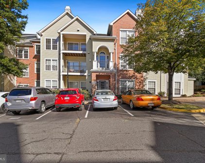 4140 Fountainside Ln Unit #D301, Fairfax