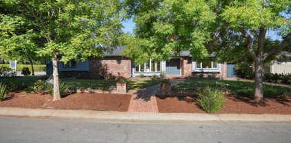 14 Sunkist LN, Los Altos