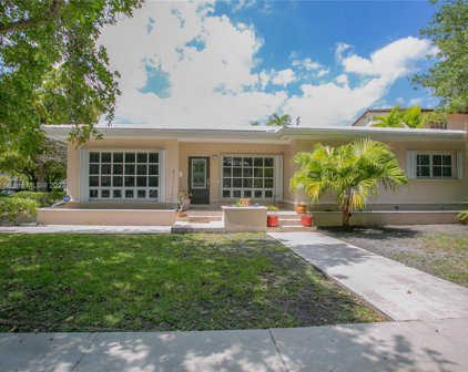 547 Alhambra Cir, Coral Gables