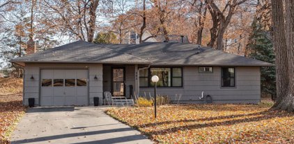 282 Glenbrook Road N, Wayzata