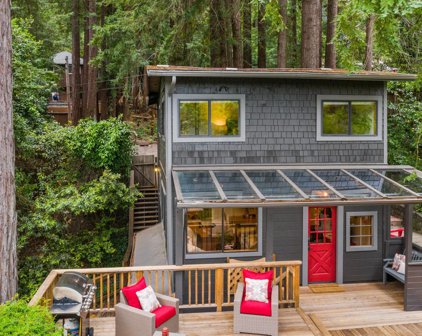 17851 Santa Rosa Avenue, Guerneville
