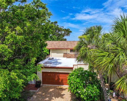 6016 Courtside Drive Unit 111, Bradenton