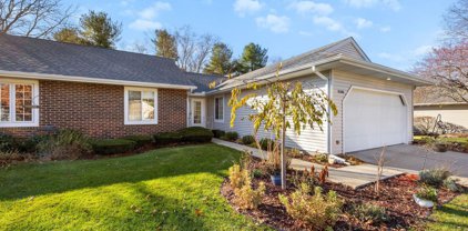 18300 Farm Lane, South Bend